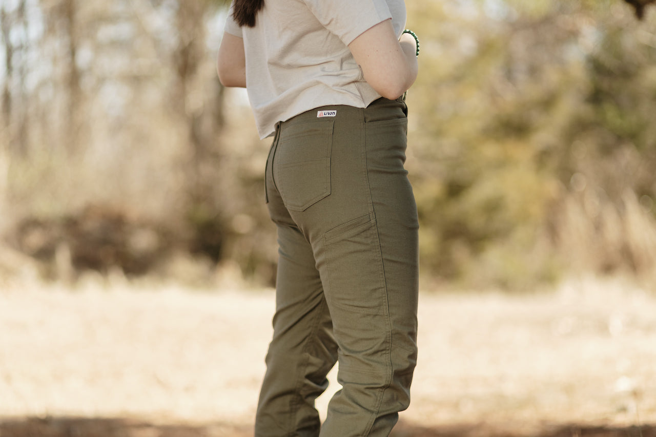 Women's Pants guide and information resource about Women's Pants